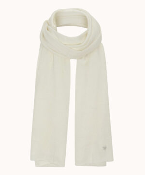 Knitted cashmere scarf from Wuth Copenhagen. 100% premium cashmere.