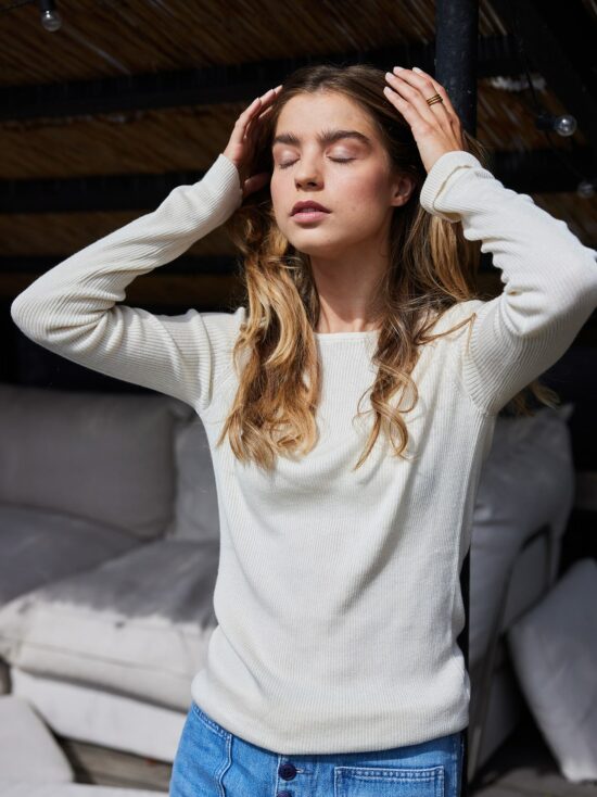 Basic blouse in the finest creamy white color for spring and summer. Silk and cashmere in the best quality from Wuth Copenhagen.