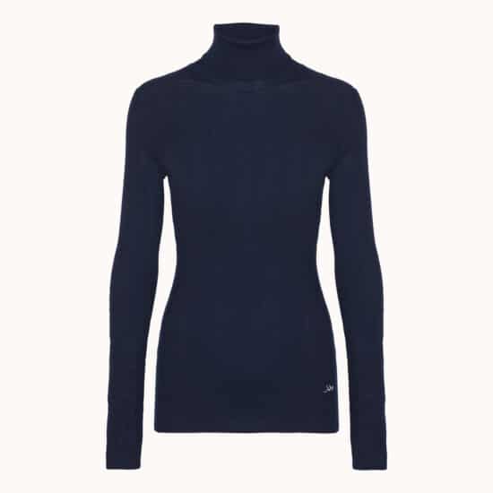 Basic turtleneck from Wuth Copenhagen. Silk and cashmere for summer