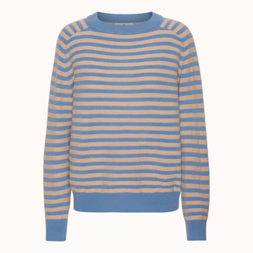 Sommer stribet cashmere sweater fra Wuth Copenhagen i de fineste sarte farver. Blå og beige toner til sommeren.