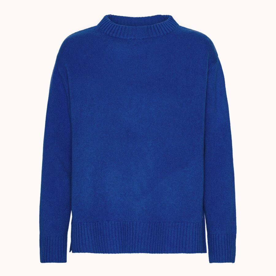 lise pullover electric blue fra Wuth Copenhagens nyeste sommer kollektion.