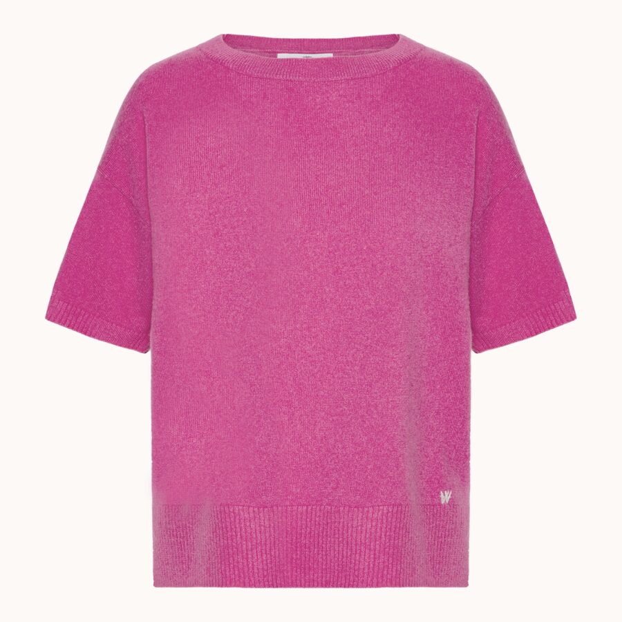 Oversize t-shirt fra Wuth Copenhagen i 100% cashmere