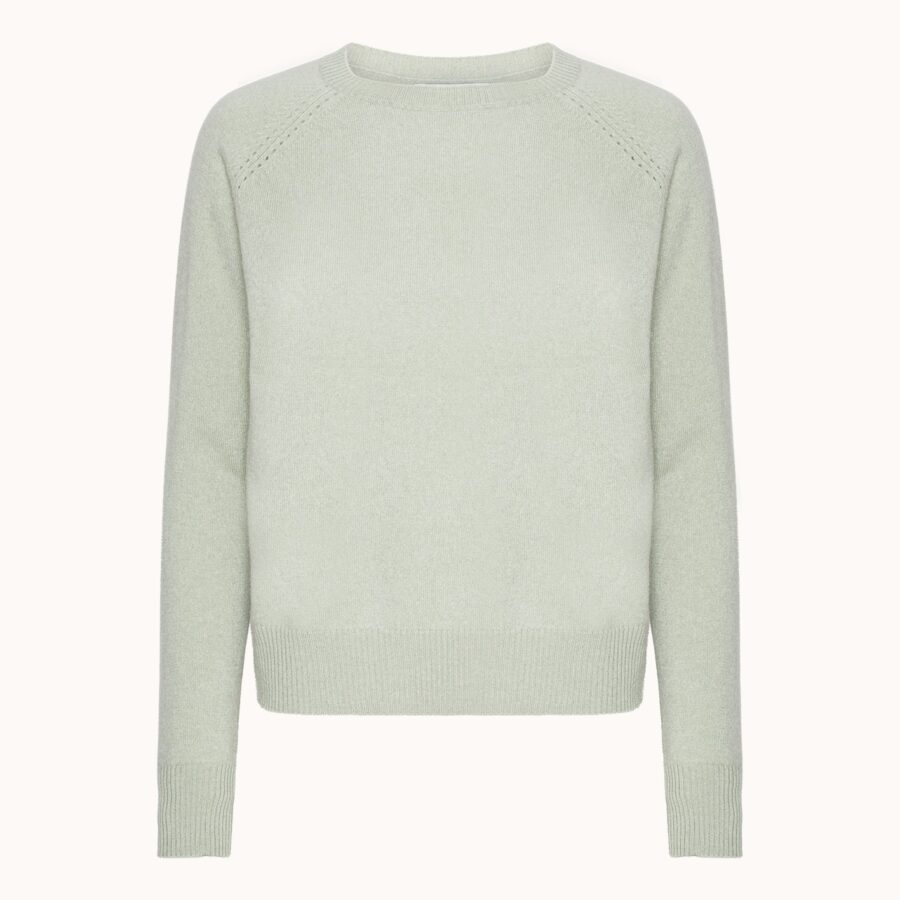 pearl pullover pistachio i 100% cashmere fra Wuth Copenhagen.